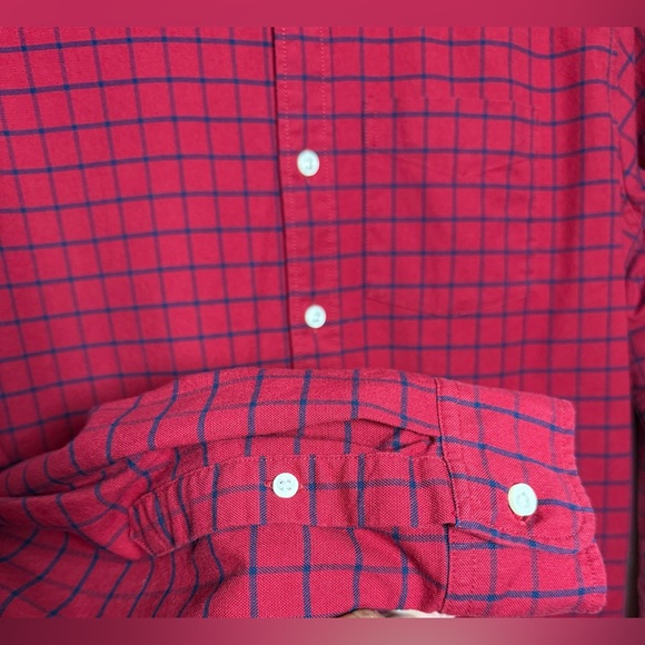GAP Red Plaid Men's Button Down Shirt - Picture 4 of 6